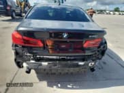 ✅ 2017 BMW 5 Series 530i • VIN: WBAJA5C34HG896405 • Lot: 85378555. Wystawiony na Copart z przebiegiem 117 206 mil. Bezpłatny archiwum sprzedaży aukcyjnych z USA i szczegółowy raport historii pojazdu na DreamBid. Zdjęcie 6.
