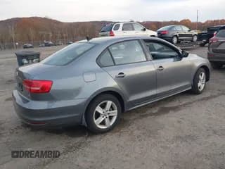 ✅ 2015 Volkswagen Jetta SE • VIN: 3VWD17AJ7FM213268 • Lot: 43657839. Listed on IAAI with 166,472 mi. Free auction sales archive from the USA and detailed vehicle history report at DreamBid. Image 4.