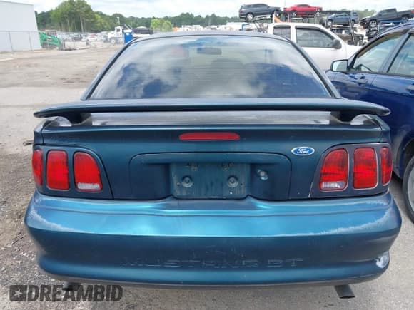 ✅ 1996 Ford Mustang GT • VIN: 1FALP42XXTF137304 • Lot: 42464808. Listed on IAAI with 166,565 mi. Free auction sales archive from the USA and detailed vehicle history report at DreamBid. Image 17.