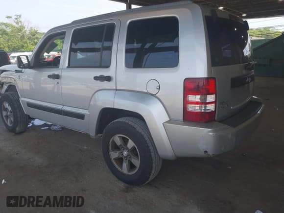 ✅ 2011 Jeep Liberty Sport Jet • VIN: 1J4PN2GK4BW531246 • Lot: 42430928. Listed on IAAI with 142,887 mi. Free auction sales archive from the USA and detailed vehicle history report at DreamBid. Image 3.