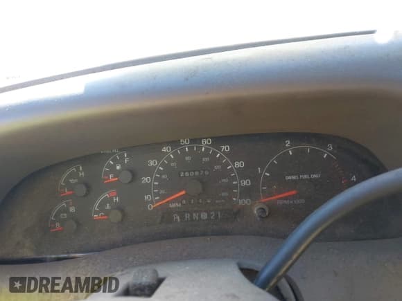 ✅ 2000 Ford F-250 XL • VIN: 1FTNW20F0YEB24885 • Lot: 41831781. Wystawiony na IAAI z przebiegiem 260 679 mil. Bezpłatny archiwum sprzedaży aukcyjnych z USA i szczegółowy raport historii pojazdu na DreamBid. Zdjęcie 7.