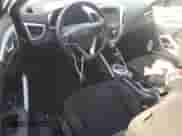 ✅ 2016 Hyundai Veloster • VIN: KMHTC6AD7GU300528 • Лот: 76199764. Размещён на Copart с пробегом Не указан миль. Получите бесплатный доступ к архиву аукционных продаж из США и посмотрите подробный отчёт об истории автомобиля на DreamBid. Изображение 8.