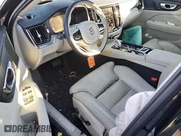 ✅ 2021 Volvo S60 Inscription • VIN: 7JRBR0FL8MG122975 • Lot: 88351635. Wystawiony na Copart z przebiegiem 49 496 mil. Bezpłatny archiwum sprzedaży aukcyjnych z USA i szczegółowy raport historii pojazdu na DreamBid. Zdjęcie 8.