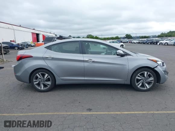 ✅ 2014 Hyundai Elantra SE • VIN: KMHDH4AEXEU105152 • Lot: 42531198. Listed on IAAI with 120,373 mi. Free auction sales archive from the USA and detailed vehicle history report at DreamBid. Image 14.