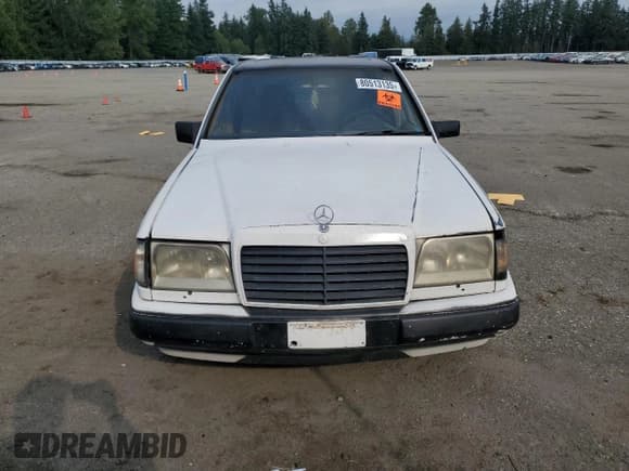 ✅ 1987 Mercedes-Benz 300 D • VIN: WDBEB33D6HA389411 • Lot: 80513135. Listed on Copart with 183,310 mi. Free auction sales archive from the USA and detailed vehicle history report at DreamBid. Image 5.