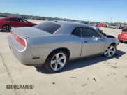 ✅ 2013 Dodge Challenger SXT • VIN: 2C3CDYAG6DH651912 • Lot: 80643814. Wystawiony na Copart z przebiegiem Nie podano. Bezpłatny archiwum sprzedaży aukcyjnych z USA i szczegółowy raport historii pojazdu na DreamBid. Zdjęcie 3.