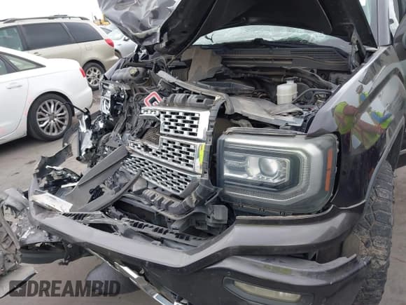 ✅ 2016 GMC Sierra 1500 Denali • VIN: 3GTP1PEC3GG190647 • Lot: 41933094. Listed on IAAI with 161,125 mi. Free auction sales archive from the USA and detailed vehicle history report at DreamBid. Image 6.