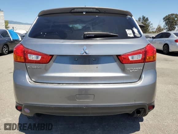 2016 Mitsubishi Outlander ES с VIN JA4AP3AUXGZ063898, выставлен на аукционе Copart как лот 69514215 с пробегом 92 391 миль миль и Списание • Salvage title. История ставок и продаж доступна на DreamBid. Изображение 6.