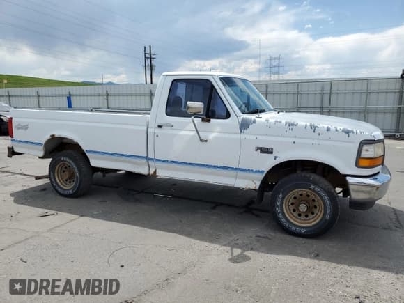 ✅ 1993 Ford F-150 • VIN: 1FTEF14N7PLA75030 • Лот: 61186355. Опубликован ранее на Copart с пробегом 168 223 миль. Бесплатный доступ к архиву аукционных продаж из США и подробный отчёт об истории автомобиля на DreamBid. Изображение 4.