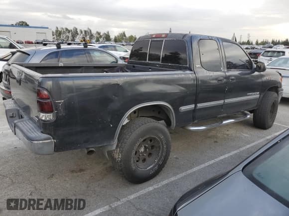 ✅ 2001 Toyota Tundra SR5 • VIN: 5TBBN44181S186480 • Lot: 44272305. Listed on Copart with 282,754 mi. Free auction sales archive from the USA and detailed vehicle history report at DreamBid. Image 3.