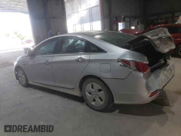 ✅ 2012 Hyundai Sonata Hybrid • VIN: KMHEC4A40CA043673 • Lot: 84733405. Listed on Copart with 192,980 mi. Free auction sales archive from the USA and detailed vehicle history report at DreamBid. Image 2.
