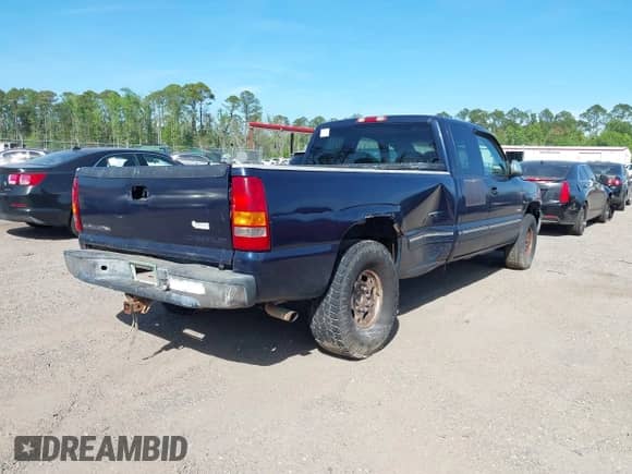 2000 Chevrolet Silverado 2500 LS с VIN 1GCGC29U0YE149496, выставлен на аукционе IAAI как лот 41967368 с пробегом 282 833 миль миль и . История ставок и продаж доступна на DreamBid. Изображение 4.