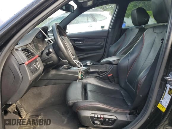 ✅ 2015 BMW 3 Series 328i • VIN: WBA3A5G54FNS90034 • Лот: 54901565. Опубликован ранее на Copart с пробегом 182 093 миль. Бесплатный доступ к архиву аукционных продаж из США и подробный отчёт об истории автомобиля на DreamBid. Изображение 7.