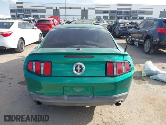 ✅ 2011 Ford Mustang Premium • VIN: 1ZVBP8AM8B5112665 • Lot: 43314192. Listed on IAAI with 139,025 mi. Free auction sales archive from the USA and detailed vehicle history report at DreamBid. Image 16.