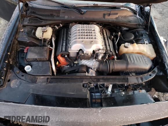 ✅ 2018 Dodge Challenger SRT Hellcat Widebody • VIN: 2C3CDZC92JH192474 • Lot: 38096994. Wystawiony na Copart z przebiegiem 46 088 mil. Bezpłatny archiwum sprzedaży aukcyjnych z USA i szczegółowy raport historii pojazdu na DreamBid. Zdjęcie 11.