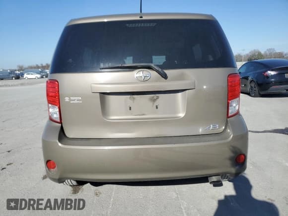 ✅ 2011 Scion xB • VIN: JTLZE4FE8B1133576 • Лот: 92414775. Опубликован ранее на Copart с пробегом 226 095 миль. Бесплатный доступ к архиву аукционных продаж из США и подробный отчёт об истории автомобиля на DreamBid. Изображение 6.