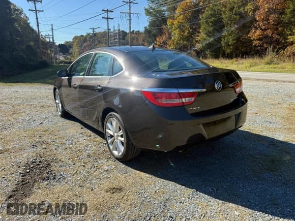 ✅ 2014 Buick Verano Convenience Group • VIN: 1G4PR5SK2E4190220 • Lot: 92194225. Wystawiony na Copart z przebiegiem 80 906 mil. Bezpłatny archiwum sprzedaży aukcyjnych z USA i szczegółowy raport historii pojazdu na DreamBid. Zdjęcie 3.