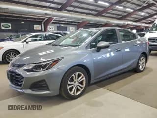 ✅ 2019 Chevrolet Cruze LT • VIN: 1G1BE5SM4K7111905 • Lot: 90447235. Listed on Copart with 139,626 mi. Free auction sales archive from the USA and detailed vehicle history report at DreamBid. Image 1.