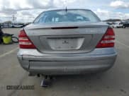 ✅ 2005 Mercedes-Benz C 230 Kompressor • VIN: WDBRF40J65F597194 • Lot: 51686685. Wystawiony na Copart z przebiegiem 147 274 mil. Bezpłatny archiwum sprzedaży aukcyjnych z USA i szczegółowy raport historii pojazdu na DreamBid. Zdjęcie 6.