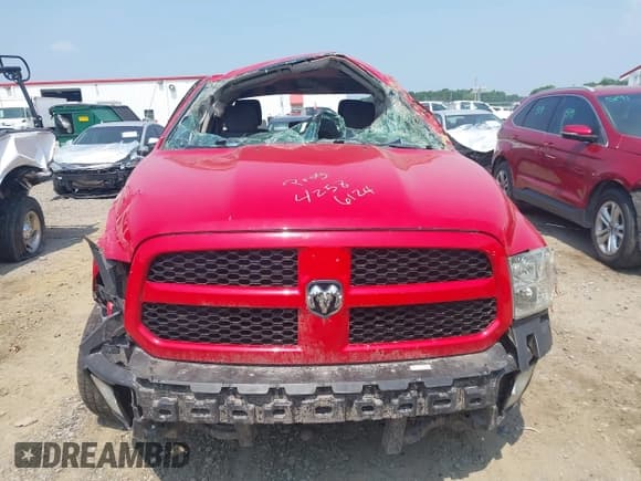 ✅ 2018 Ram 1500 Express • VIN: 1C6RR6FT5JS183183 • Lot: 42586124. Listed on IAAI with 113,435 mi. Free auction sales archive from the USA and detailed vehicle history report at DreamBid. Image 13.