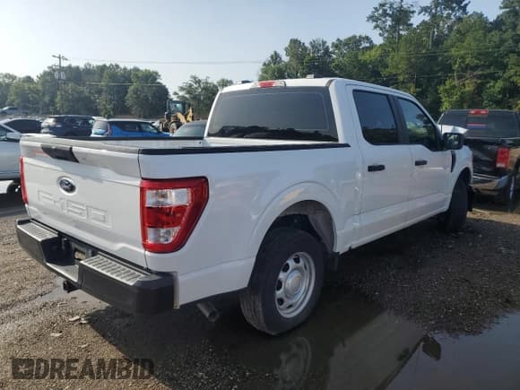 ✅ 2022 Ford F-150 XL • VIN: 1FTEW1CB5NKF06989 • Лот: 64216255. Опубликован ранее на Copart с пробегом Не указан. Бесплатный доступ к архиву аукционных продаж из США и подробный отчёт об истории автомобиля на DreamBid. Изображение 3.