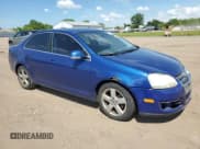 ✅ 2009 Volkswagen Jetta SE • VIN: 3VWRM71K49M149782 • Lot: 58998155. Listed on Copart with 199,981 mi. Free auction sales archive from the USA and detailed vehicle history report at DreamBid. Image 4.