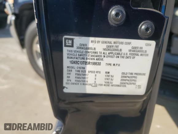 ✅ 2005 GMC Yukon SLE • VIN: 1GKEC13T05R198630 • Lot: 61975525. Wystawiony na Copart z przebiegiem 133 813 mil. Bezpłatny archiwum sprzedaży aukcyjnych z USA i szczegółowy raport historii pojazdu na DreamBid. Zdjęcie 13.