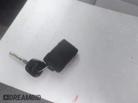 ✅ 2016 Chevrolet Silverado 2500HD Work Truck • VIN: 1GC2KUEG8GZ327106 • Лот: 42045561. Опубликован ранее на IAAI с пробегом 111 661 миль. Бесплатный доступ к архиву аукционных продаж из США и подробный отчёт об истории автомобиля на DreamBid. Изображение 11.