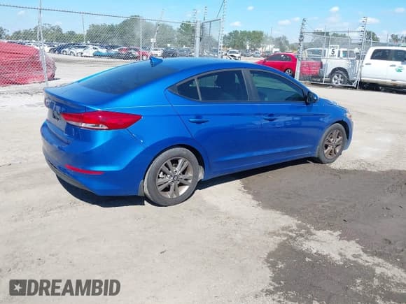 ✅ 2018 Hyundai Elantra Limited • VIN: 5NPD84LF2JH361235 • Лот: 43517287. Опубликован ранее на IAAI с пробегом 83 276 миль. Бесплатный доступ к архиву аукционных продаж из США и подробный отчёт об истории автомобиля на DreamBid. Изображение 4.