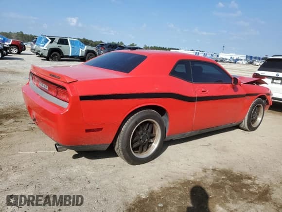 ✅ 2010 Dodge Challenger SE • VIN: 2B3CJ4DV6AH260814 • Lot: 44139015. Wystawiony na Copart z przebiegiem 131 164 mil. Bezpłatny archiwum sprzedaży aukcyjnych z USA i szczegółowy raport historii pojazdu na DreamBid. Zdjęcie 3.