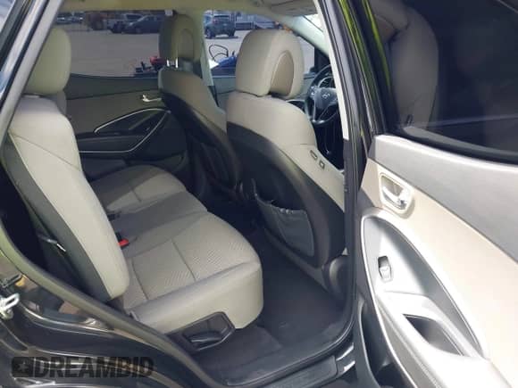 2018 Hyundai Santa Fe 2.4L z VIN 5XYZT3LB3JG541357, wystawiony jako IAAI lot #43481395 z przebiegiem 99 707 mil mil oraz . Historia ofert i sprzedaży dostępna na DreamBid. Obrazek 8.