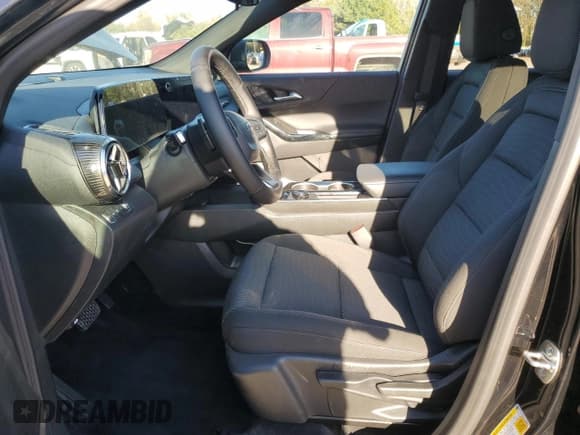 ✅ 2026 Chevrolet Equinox AWD LT • VIN: 3GNAXPEG1TL109371 • Lot: 87213405. Listed on Copart with 3,924 mi. Free auction sales archive from the USA and detailed vehicle history report at DreamBid. Image 7.