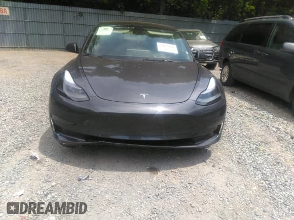 ✅ 2023 Tesla Model 3 Long Range • VIN: 5YJ3E1EB2PF633240 • Lot: 39650160. Wystawiony na IAAI z przebiegiem 15 628 mil. Bezpłatny archiwum sprzedaży aukcyjnych z USA i szczegółowy raport historii pojazdu na DreamBid. Zdjęcie 12.