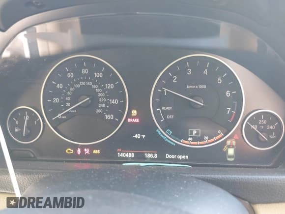 ✅ 2015 BMW 3 Series 328i • VIN: WBA3A5G5XFNS83525 • Лот: 43375955. Опубликован ранее на IAAI с пробегом 140 488 миль. Бесплатный доступ к архиву аукционных продаж из США и подробный отчёт об истории автомобиля на DreamBid. Изображение 7.