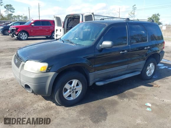 ✅ 2007 Ford Escape XLS • VIN: 1FMYU02Z57KA67156 • Lot: 43779242. Listed on IAAI with Not provided. Free auction sales archive from the USA and detailed vehicle history report at DreamBid. Image 2.