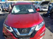 ✅ 2018 Nissan Rogue SV • VIN: 5N1AT2MVXJC839341 • Lot: 43519798. Wystawiony na IAAI z przebiegiem 33 516 mil. Bezpłatny archiwum sprzedaży aukcyjnych z USA i szczegółowy raport historii pojazdu na DreamBid. Zdjęcie 11.
