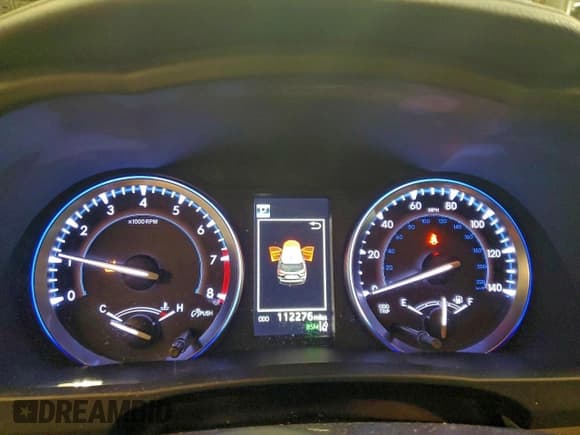 ✅ 2018 Toyota Highlander SE • VIN: 5TDJZRFH1JS551905 • Lot: 93914065. Wystawiony na Copart z przebiegiem 112 276 mil. Bezpłatny archiwum sprzedaży aukcyjnych z USA i szczegółowy raport historii pojazdu na DreamBid. Zdjęcie 9.