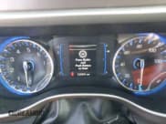 ✅ 2018 Chrysler Pacifica Touring L • VIN: 2C4RC1BG5JR305662 • Lot: 84761415. Listed on Copart with 125,551 mi. Free auction sales archive from the USA and detailed vehicle history report at DreamBid. Image 9.