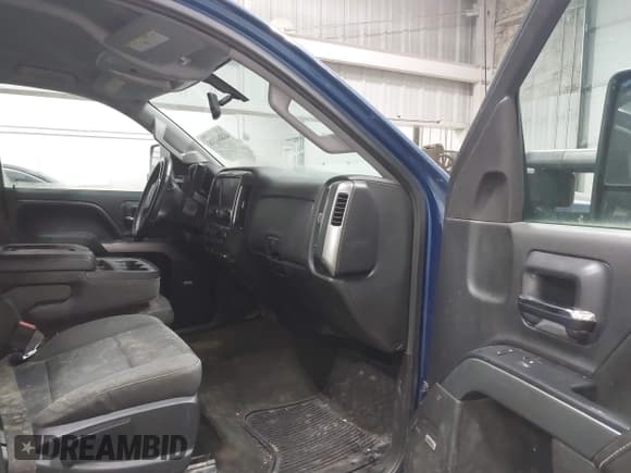 ✅ 2015 Chevrolet Silverado 2500HD LT • VIN: 1GC1KVEG5FF554576 • Lot: 41881108. Listed on IAAI with 59,230 mi. Free auction sales archive from the USA and detailed vehicle history report at DreamBid. Image 5.