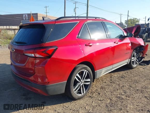 ✅ 2024 Chevrolet Equinox RS • VIN: 3GNAXMEG3RL322295 • Lot: 43430112. Wystawiony na IAAI z przebiegiem 12 876 mil. Bezpłatny archiwum sprzedaży aukcyjnych z USA i szczegółowy raport historii pojazdu na DreamBid. Zdjęcie 4.