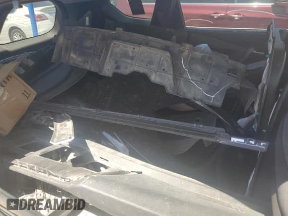 ✅ 2019 Hyundai Santa Fe SEL • VIN: 5NMS3CAD1KH069088 • Лот: 51050573. Опубликован ранее на Copart с пробегом 74 268 миль. Бесплатный доступ к архиву аукционных продаж из США и подробный отчёт об истории автомобиля на DreamBid. Изображение 12.