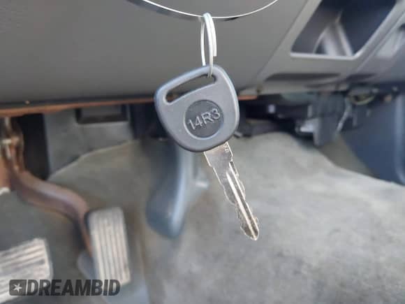 2003 Chevrolet Silverado 1500 LS с VIN 2GCEK19T031324173, выставлен на аукционе IAAI как лот 43380176 с пробегом 241 597 миль миль и . История ставок и продаж доступна на DreamBid. Изображение 11.