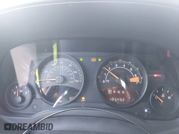 ✅ 2016 Jeep Patriot High Altitude • VIN: 1C4NJPFA7GD700547 • Lot: 43567000. Wystawiony na IAAI z przebiegiem 193 492 mil. Bezpłatny archiwum sprzedaży aukcyjnych z USA i szczegółowy raport historii pojazdu na DreamBid. Zdjęcie 7.