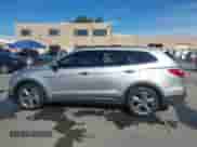 2015 Hyundai Santa Fe Limited z VIN KM8SR4HF6FU099631, wystawiony jako IAAI lot #43541205 z przebiegiem 209 264 mil mil oraz . Historia ofert i sprzedaży dostępna na DreamBid. Obrazek 15.