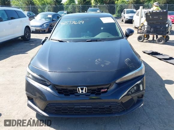✅ 2024 Honda Civic Si • VIN: 2HGFE1E53RH472337 • Lot: 42539629. Wystawiony na IAAI z przebiegiem 12 883 mil. Bezpłatny archiwum sprzedaży aukcyjnych z USA i szczegółowy raport historii pojazdu na DreamBid. Zdjęcie 12.