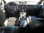 ✅ 2017 Porsche Macan GTS • VIN: WP1AG2A59HLB51627 • Лот: 86781645. Опубликован ранее на Copart с пробегом 119 234 миль. Бесплатный доступ к архиву аукционных продаж из США и подробный отчёт об истории автомобиля на DreamBid. Изображение 8.