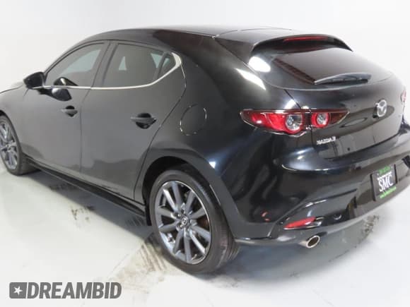 ✅ 2021 Mazda 3 Select • VIN: JM1BPAKL7M1336164 • Лот: 84984585. Опубликован ранее на Copart с пробегом Не указан. Бесплатный доступ к архиву аукционных продаж из США и подробный отчёт об истории автомобиля на DreamBid. Изображение 4.