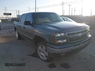 ✅ 2006 Chevrolet Silverado 1500 LT1 • VIN: 2GCEK13Z561329242 • Лот: 43627502. Опубликован ранее на IAAI с пробегом 185 717 миль. Бесплатный доступ к архиву аукционных продаж из США и подробный отчёт об истории автомобиля на DreamBid. Изображение 1.