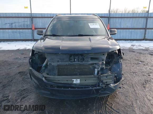 ✅ 2017 Ford Explorer • VIN: 1FM5K7B88HGC82656 • Lot: 41305384. Wystawiony na IAAI z przebiegiem 149 699 mil. Bezpłatny archiwum sprzedaży aukcyjnych z USA i szczegółowy raport historii pojazdu na DreamBid. Zdjęcie 12.