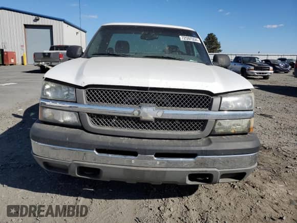 2004 Chevrolet Silverado 1500 LS z VIN 1GCEC14V54Z353344, wystawiony jako Copart lot #72597554 z przebiegiem Nie podano mil oraz Czysty tytuł • Clean title. Historia ofert i sprzedaży dostępna na DreamBid. Obrazek 5.
